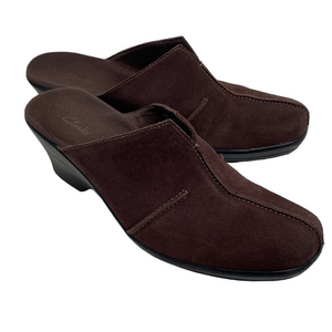 Clarks Women's Dark Brown heeled Suede Clogs 9